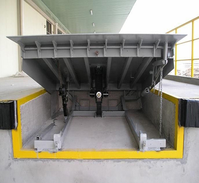 固定式登車（chē）橋